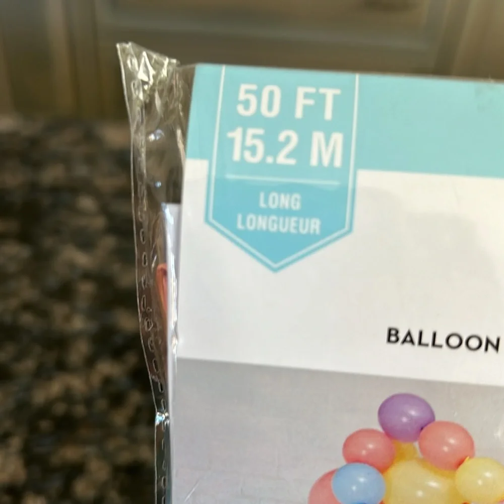 CELEBRATE IT 50 FT BALLOON CHAIN GARLAND NWT